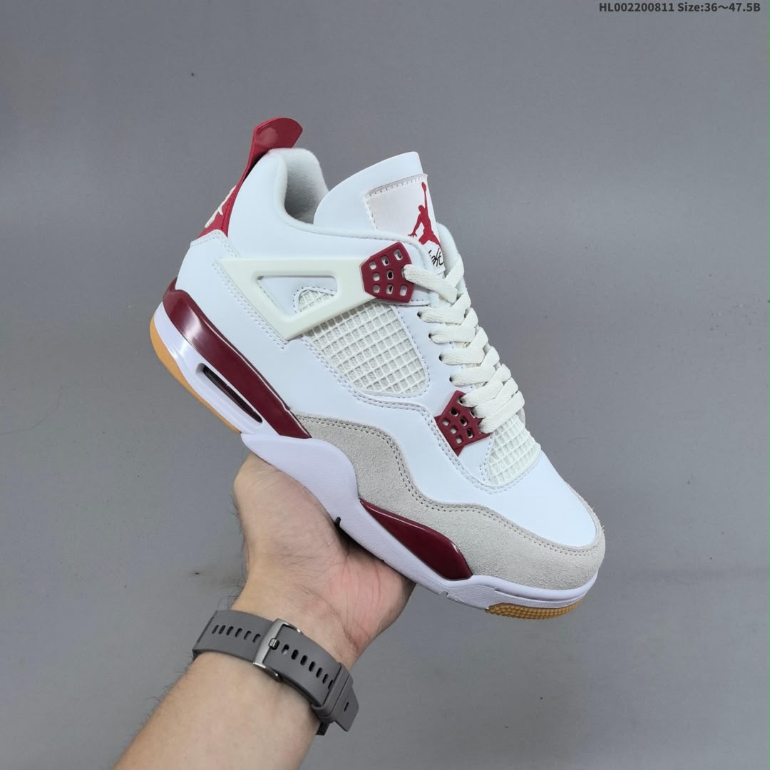 Nike SB x Air Jordan 4 Retro “Varsity Red” 8